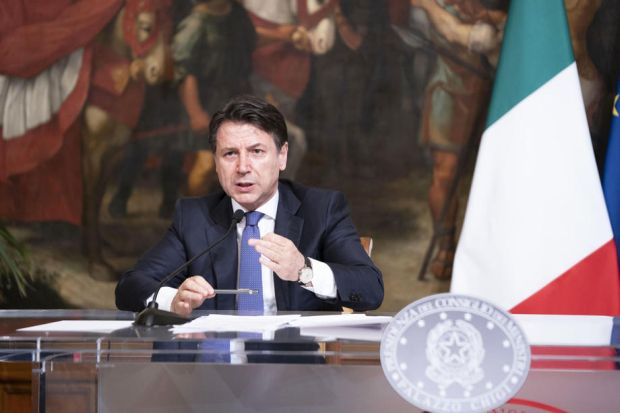 Премијер Италије забранио тимске тренинге, бар, још десет дана